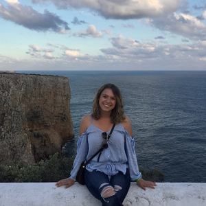 Meet your Posher, Christine